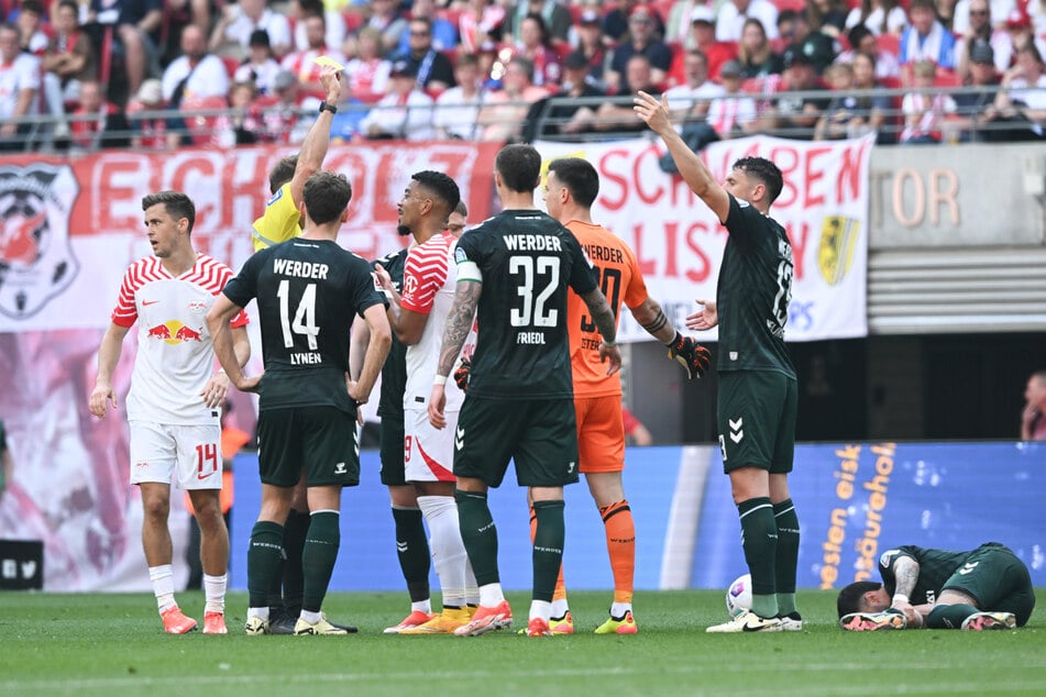 Viele kleine Fouls zerstörten etwas den Spielfluss. Am Ende gelang keinem Team ein Treffer mehr.