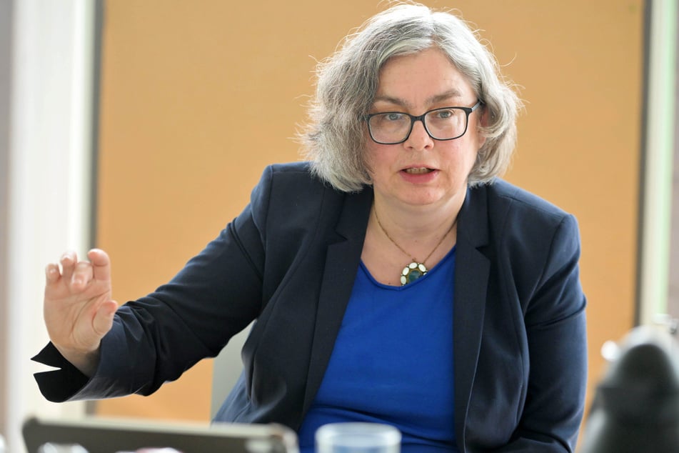 Umweltbürgermeisterin Eva Jähnigen (60, Grüne) wehrt sich gegen die Vorwürfe.