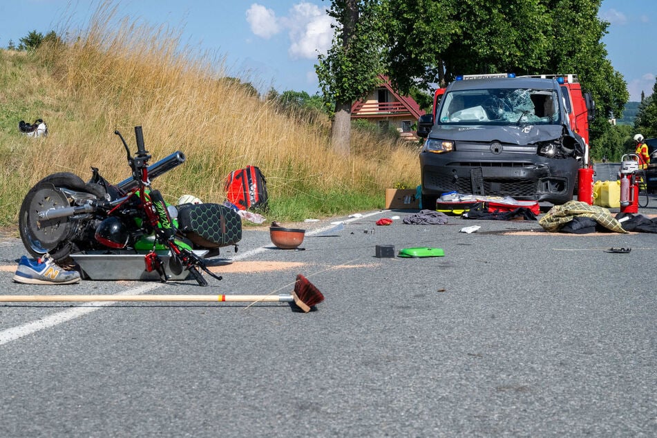 Auf der Nordstraße in Seifhennersdorf kam es am Donnerstag gegen 16 Uhr zu einem schweren Verkehrsunfall.