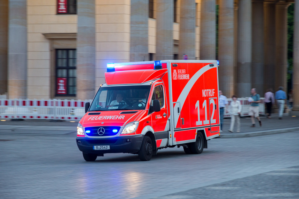 Ein Mann ist bei einem Wohnungsbrand in Berlin-Oberschöneweide ums Leben gekommen (Symbolbild).