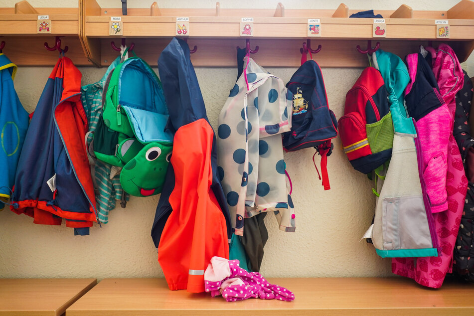 Berliner Kitas bieten ab Montag wieder für alle Familien und Kinder ein Betreuungsangebot an.