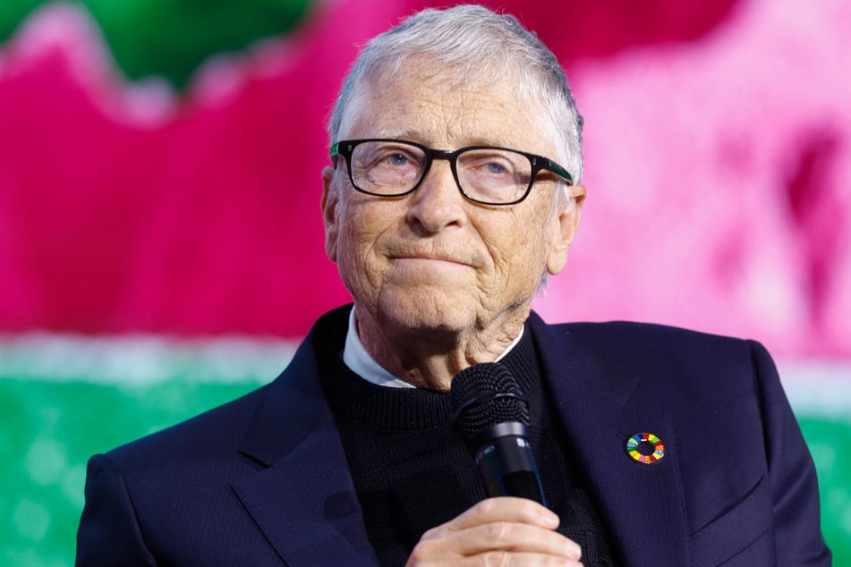 Bill Gates admitted to having affairs to with two Russian women during a town hall with his foundation staff.