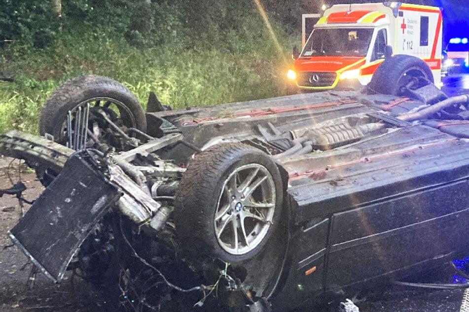 Auf der B324 zwischen Bad Hersfeld/Allmershausen und Neuenstein-Gittersdorf kam es am Mittwochabend zu einem Alleinunfall.