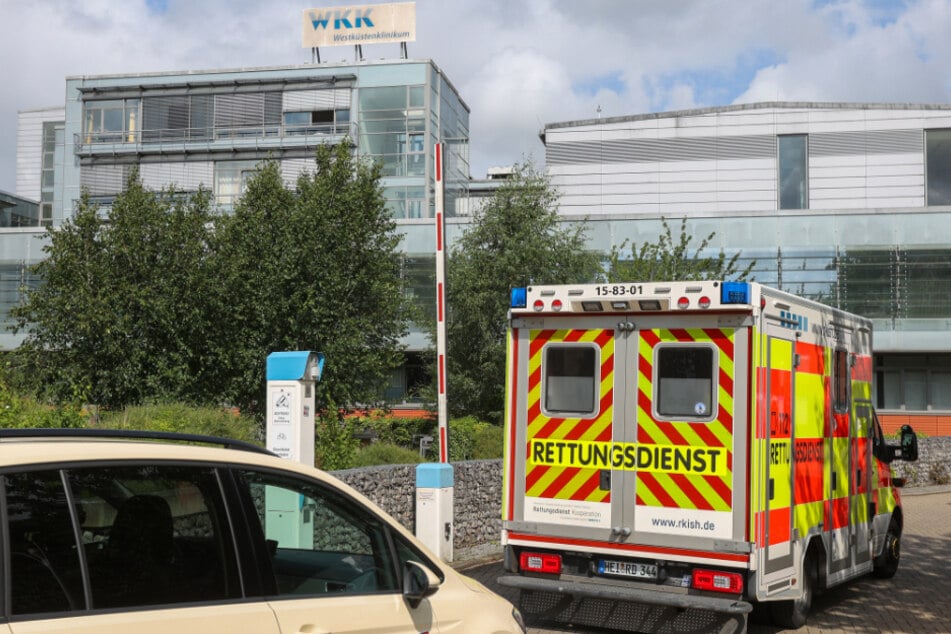 Zwei Mitarbeiter des Westküstenklinikums in Heide wurden an verschiedenen Tagen angegriffen und verletzt.