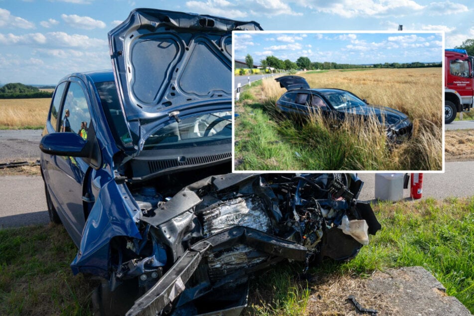 Kreuzungscrash in Mittelsachsen: BMW landet im Feld