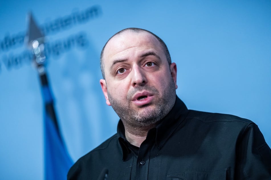 Der ukrainische Verteidigungsminister Rustem Umjerow (42).