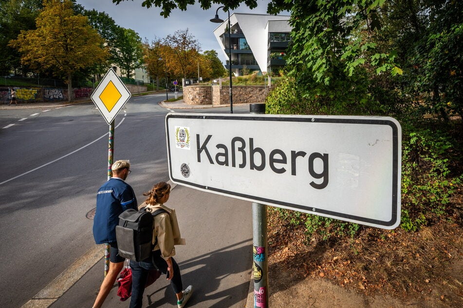 Auf dem Chemnitzer Kaßberg kam es zu wilden Szenen: Ein Mann wollte gewaltsam in die Wohnung einer Frau eindringen.