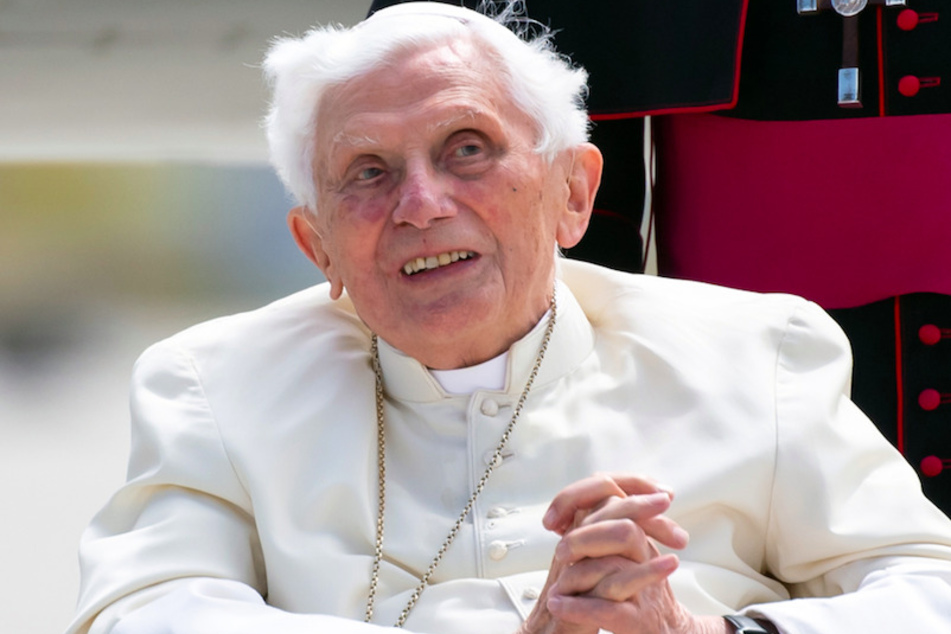 Der emeritierte Papst Benedikt XVI. (94) kritisiert die Einstellung von Kirchensprechern.