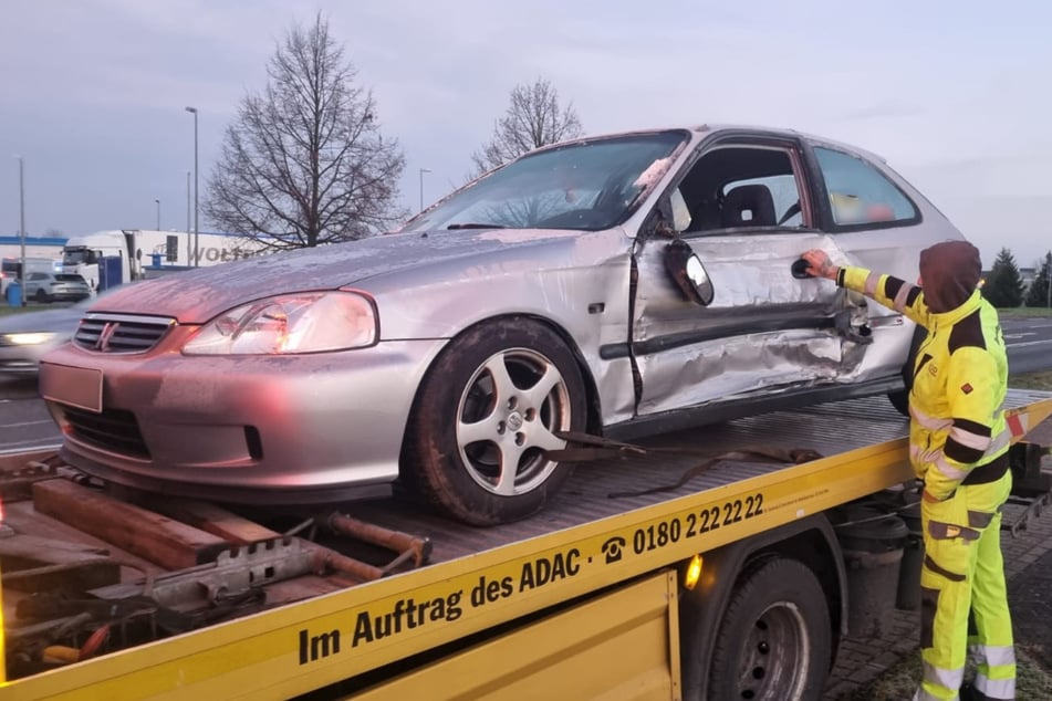 Das Auto musste abgeschleppt werden.