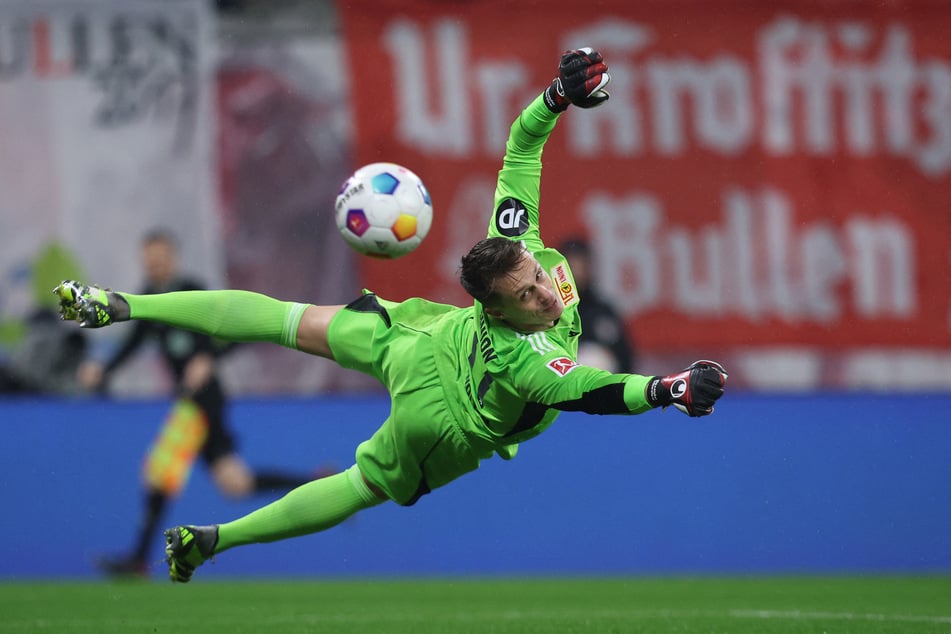 Alexander Schwolow (34) ist zurück in der Bundesliga.