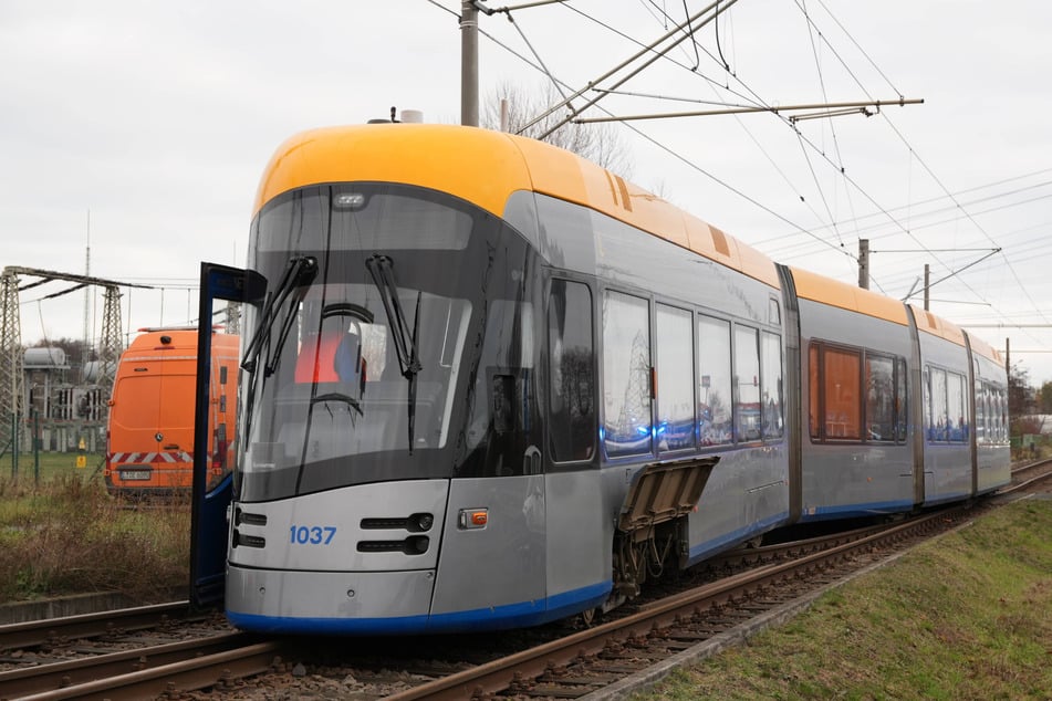 Beim Überfahren einer Weiche sprang das erste Radgestell auf die Schiene.