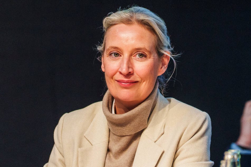 AfD-Chefin Alice Weidel (46) fordert Neuwahlen als Konsequenz aus dem Regierungschaos in Brandenburg.