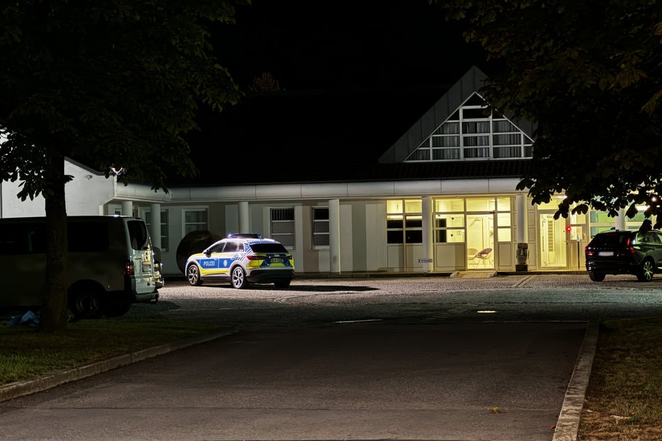 Vier Straftäter sind am Samstagabend aus dem Bezirkskrankenhaus entflohen.