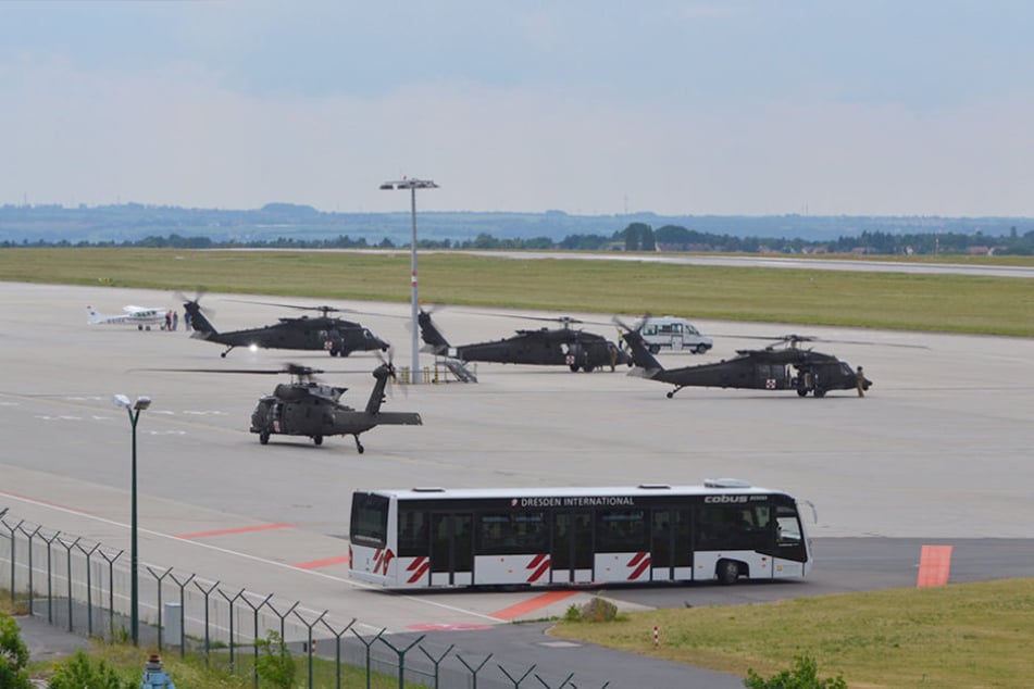 Diese vier US Marine Corps Medevac Helis landeten am Mittwoch in Klotzsche.