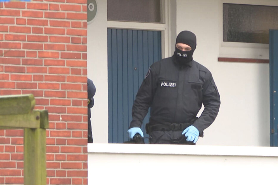 Groß-Razzia bei mutmaßlichen Rechtsextremisten des "Aryan Circle Germany"