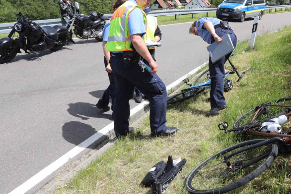 Ein 37-Jähriger krachte in der Kurve frontal mit einem Motorradfahrer zusammen.