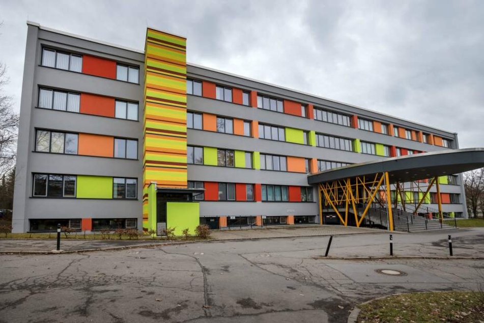 Für die Schüler der Heinrich-Heine-Grundschule in Bernsdorf soll der Schulweg sicherer werden.