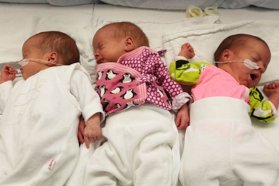 Die Drillinge Pia, Marie und Antje kamen am 4. Januar 2019 acht Wochen vor dem Geburtstermin in Köln zur Welt.