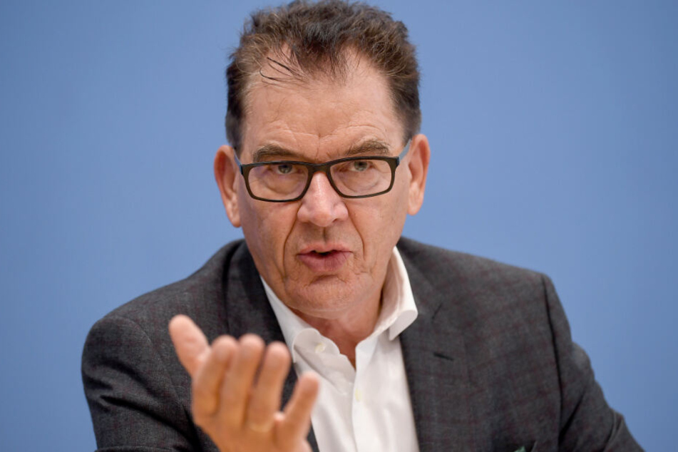 Auch Entwicklungsminister Gerd Müller kommt bei den Bürgern schlecht weg.