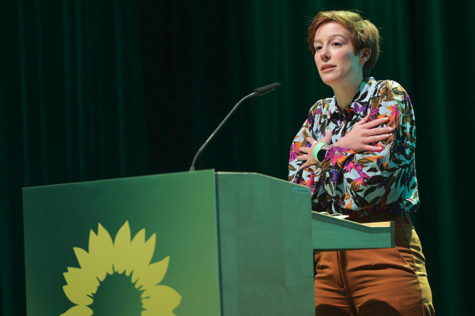 Julia Schmidt (29) hat am Samstag überraschend ihren Posten als Vorsitzende der Grünen in Brandenburg geräumt.