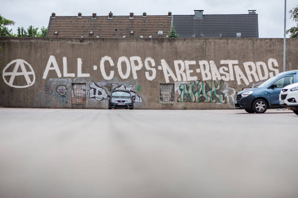 Dieser Spruch beleidigt Polizisten.