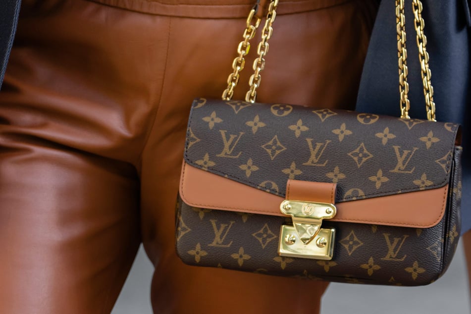 Die beiden Tschechen fanden die Louis-Vuitton-Tasche offenbar bei einem Spaziergang. (Symbolfoto)