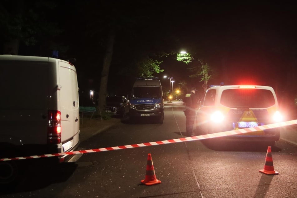 In Steglitz-Zehlendorf kam es laut Berliner Polizei in der Nacht zu einem Streit mit Folgen.