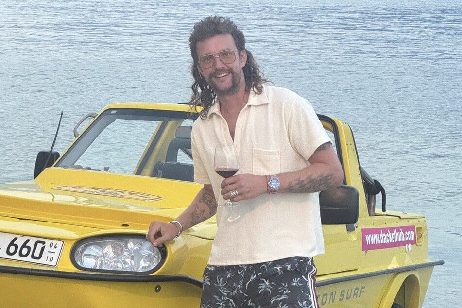 Daniel Schulze-Lessel (35) hat sich eine beachtliche Oldtimer-Sammlung aufgebaut.