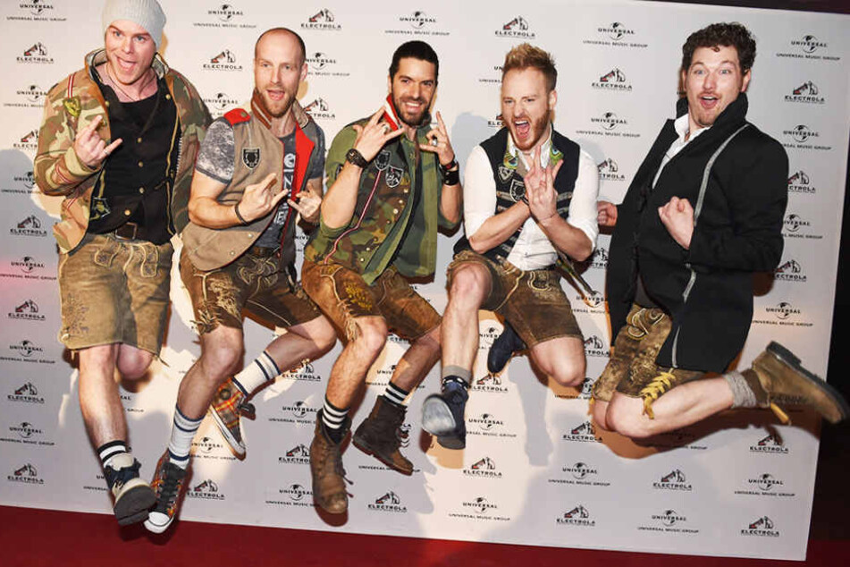 Die geheimen Favoriten: Die fünf Jungs von voXXclub wollen neue Volksmusik auf die ESC-Bühne bringen.