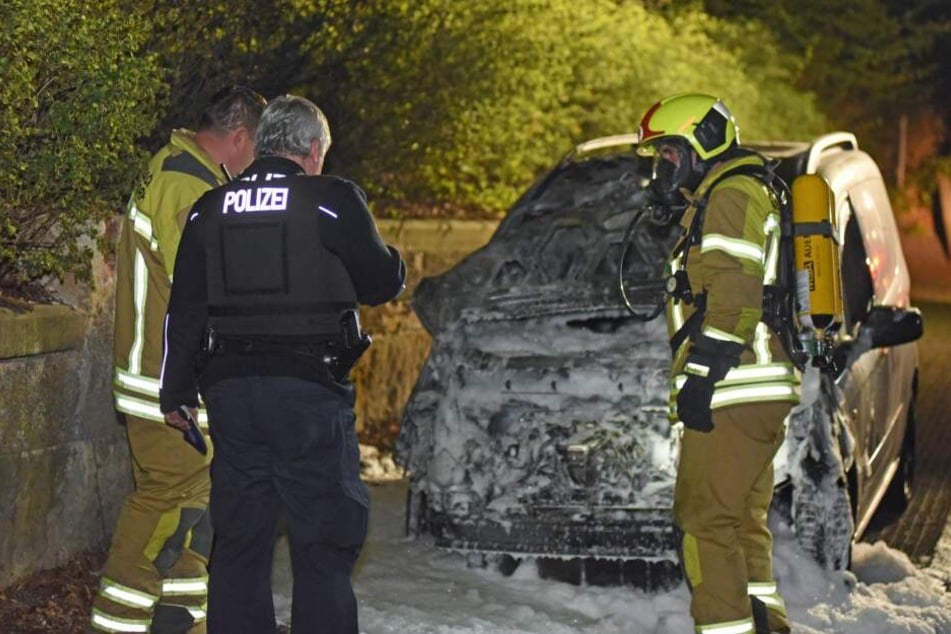 Zuerst wurden die Kameraden am Montagabend um 22 Uhr zu einem Brand in Ebersbach gerufen.