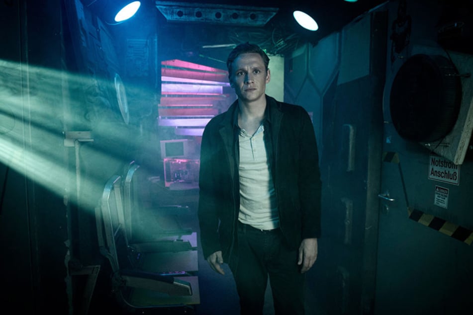 Matthias Schweighöfer spielt die Hauptrolle in der Amazon-Serie "You Are Wanted".