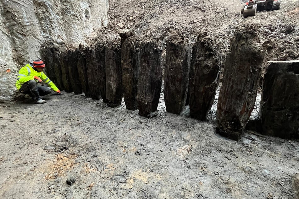 Jahrtausende alter Fund: Teil des römischen Hafens in Köln freigelegt