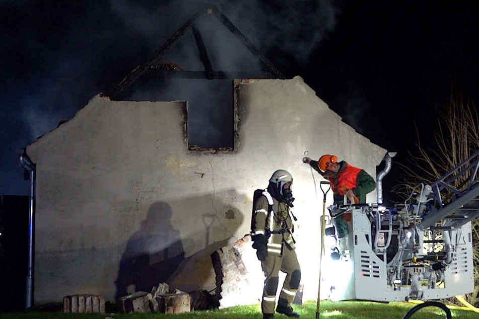 Pelletheizung steht in Flammen: Feuerwehr verhindert Schlimmeres