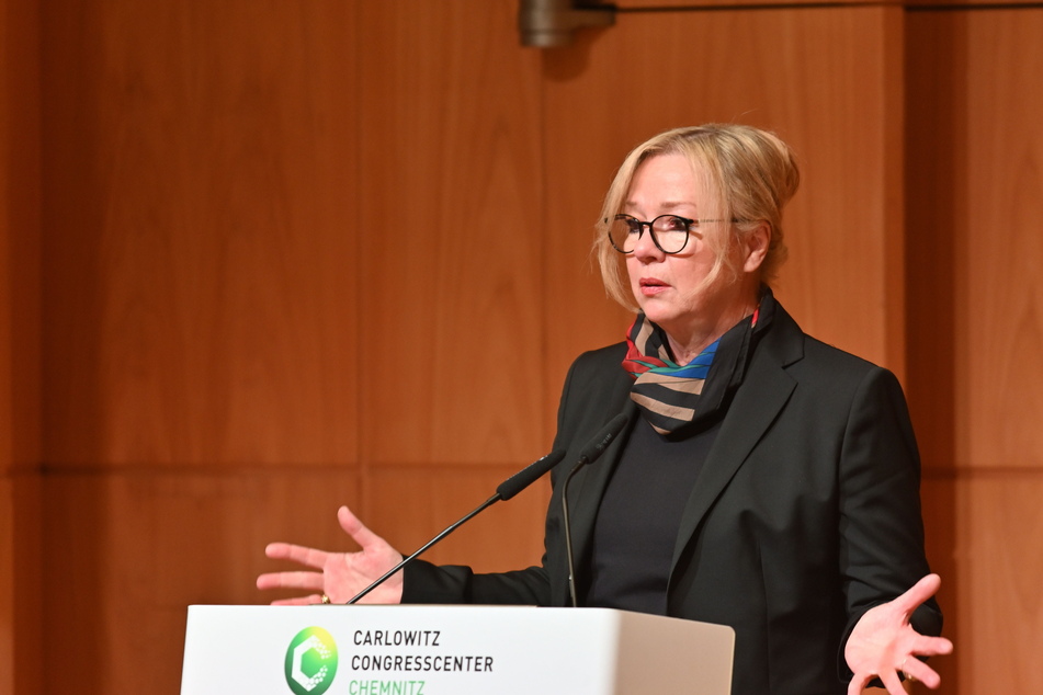 Die neue Sozialbürgermeisterin von Chemnitz, Dagmar Ruscheinsky (62, fraktionslos), hat Pläne für die Zukunft.
