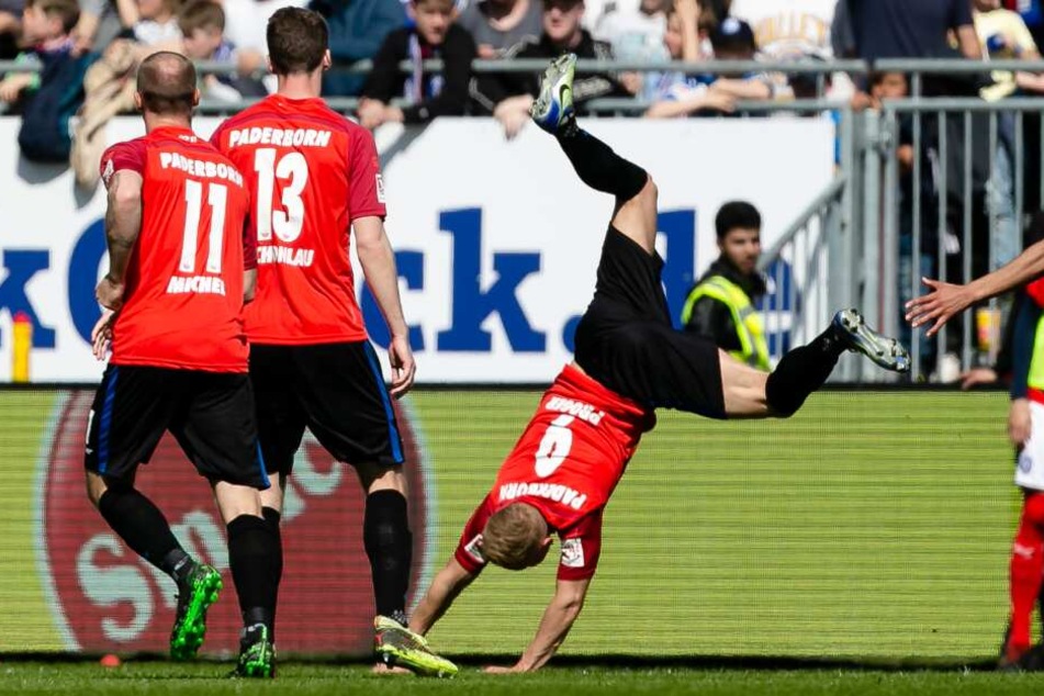 Kai Pröger (r.) feiert seinen Treffer zum 1:1-Ausgleich.