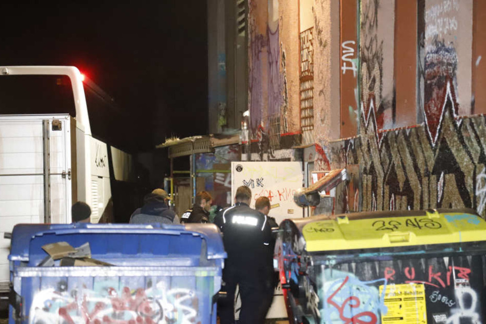 Es gab eine telefonische Drohung bei der Polizei.