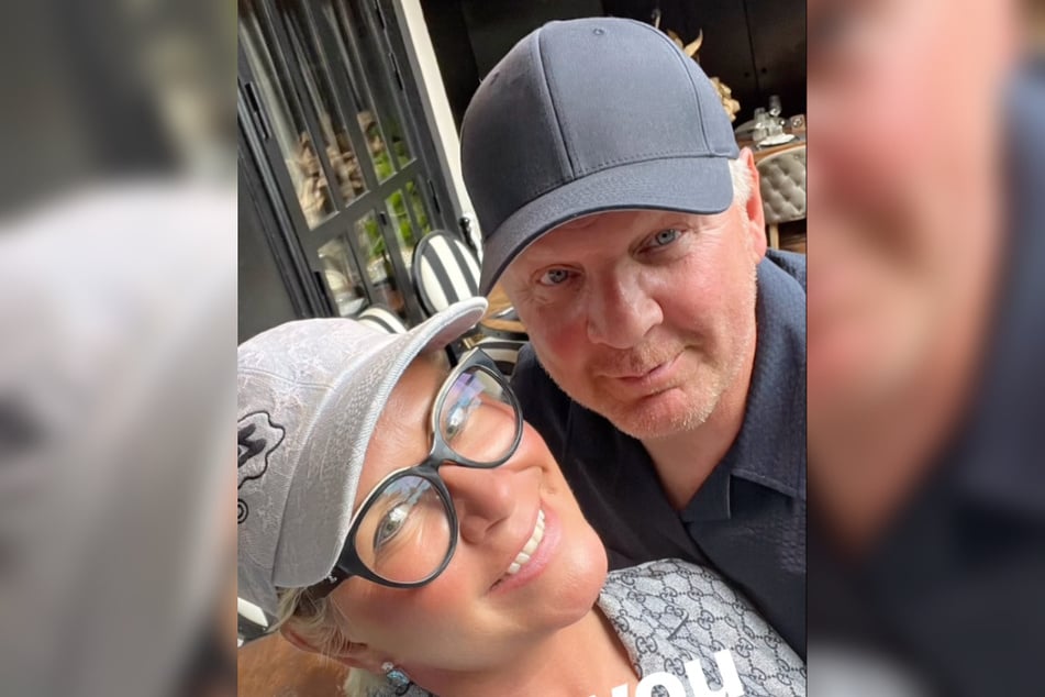 Mittlerweile ist sie seit 20 Jahren mit Ex-Fußball-Star Stefan Effenberg (56) verheiratet.