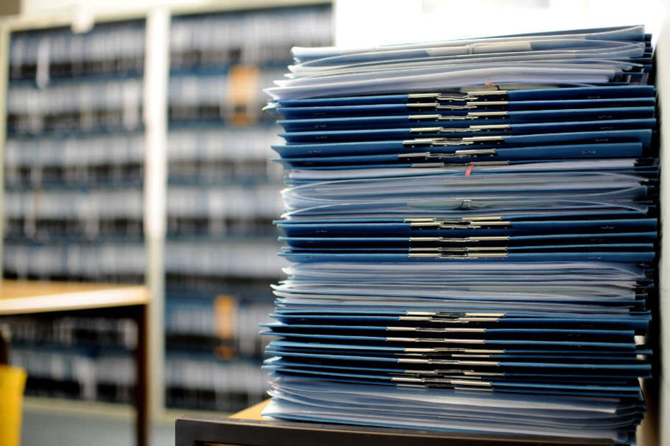 Papierberge sollen bald der Vergangenheit angehören. (Archiv)