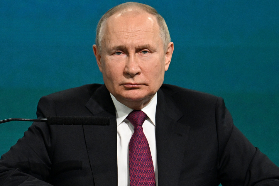 Wladimir Putin wird vorgeworfen, dass sich Russlands Präsident Wladimir Putin (70) in der Tradition Stalins befände.