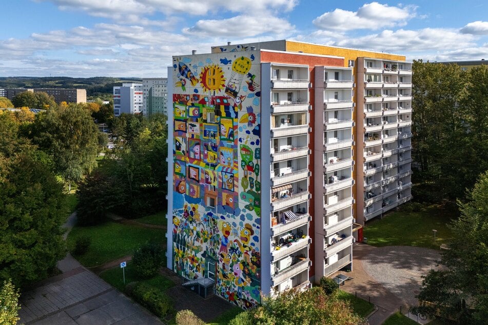 Die 650 Quadratmeter große Giebelwand des Elfgeschossers war seit 2010 ein beliebtes Kunstwerk.