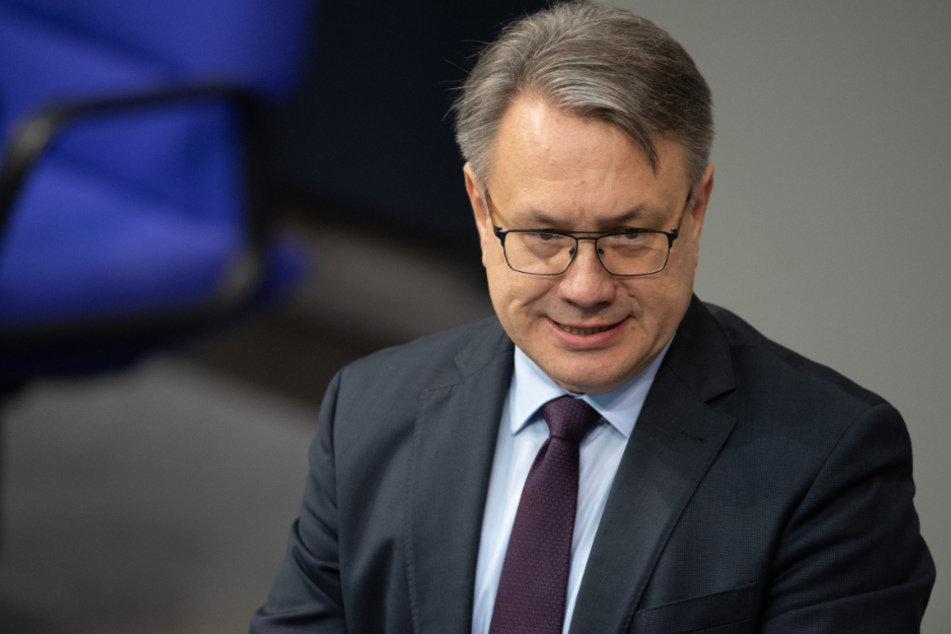 Georg Nüßlein (CSU, 51) hat sich bislang nicht zu den Korruptionsvorwürfen geäußert.