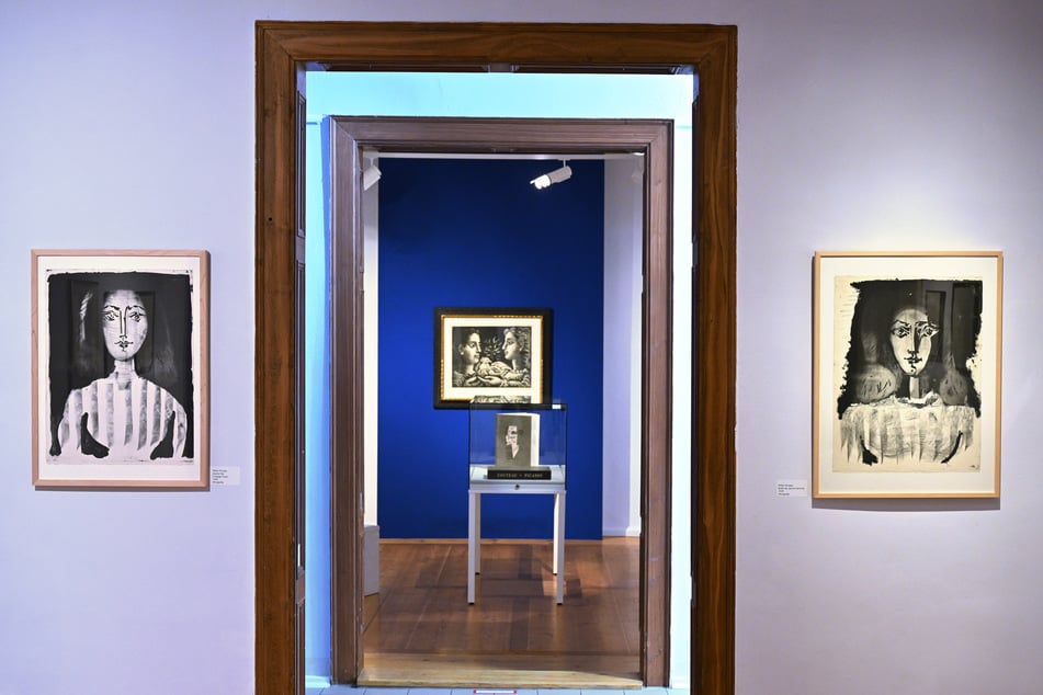 Die Ausstellung zeigt die enge Freundschaft und kreative Zusammenarbeit zwischen Picasso und Cocteau.
