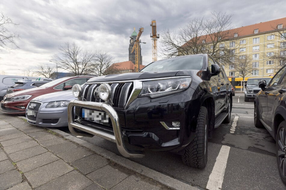 Dresden: Steigen in Dresden bald die Parkgebühren für SUVs?