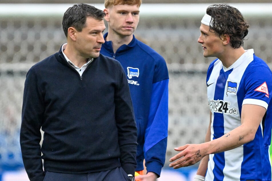 Sportdirektor Benjamin Weber (45, l.) ist gefragt eine aufstiegsfähige Mannschaft zusammenzustellen.
