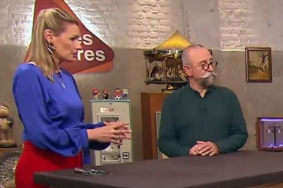 Auf die Expertise von Bianca Berding (49) kann sich "Bares für Rares"-Moderator Horst Lichter (63) immer verlassen.