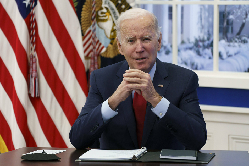 Biden pleads with Americans to get vaccinated as cases keep rising