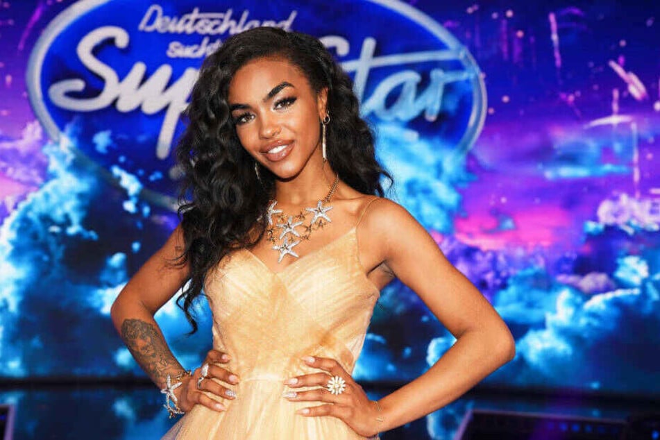 Alicia-Awa Beissert singt "Girl On Fire" von Alicia Keys und ihren Finalsong "Good Things".