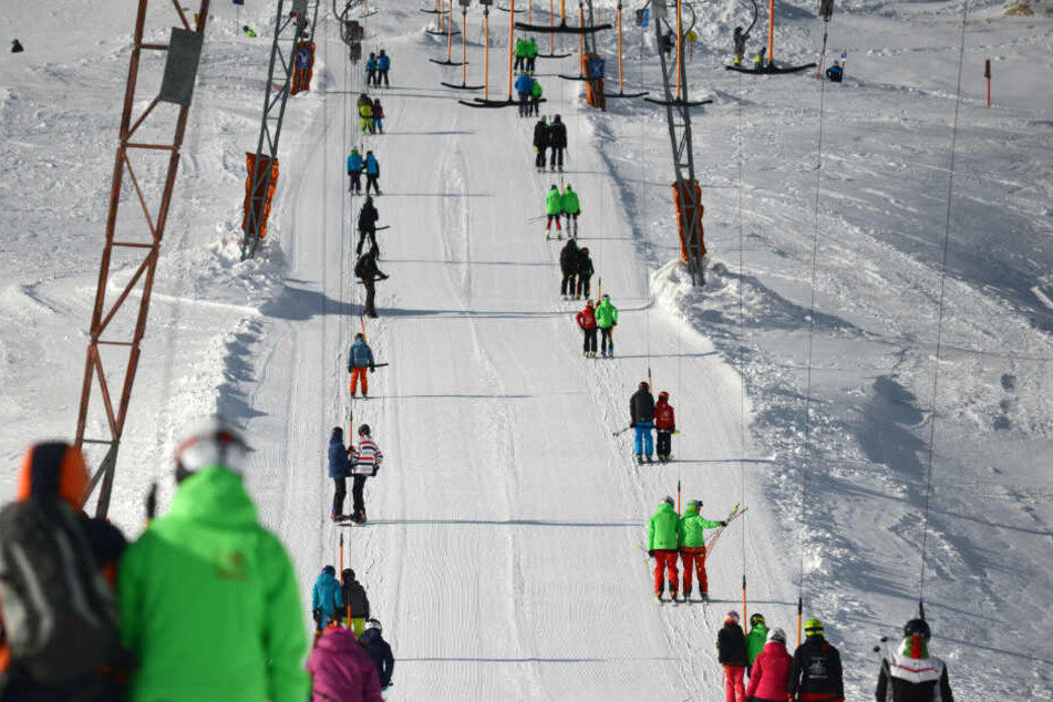 In den Alpen, wie hier im bayrischen Grainau hat die Ski-Saison längst begonnen (Symbolbild).