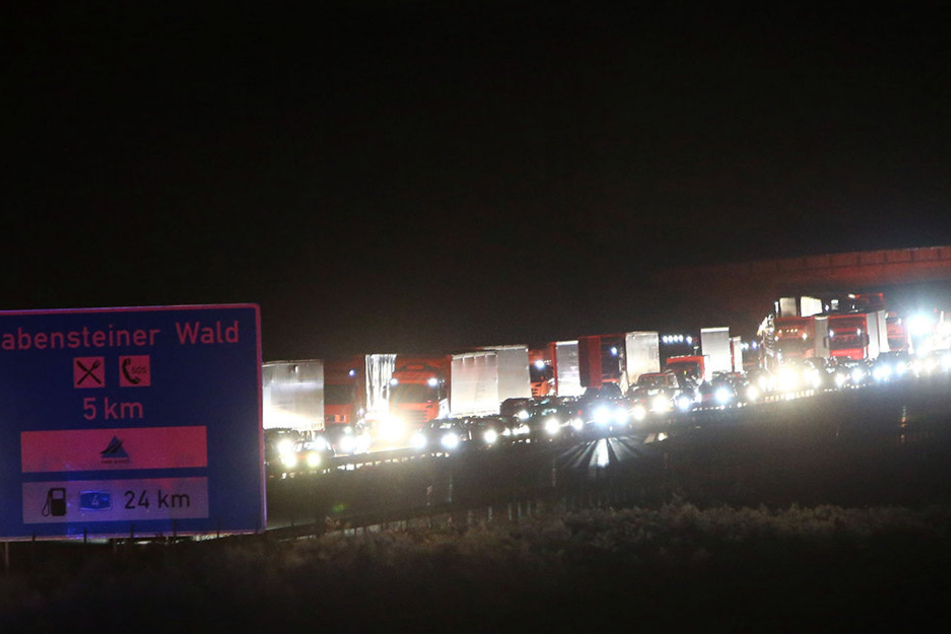 Der Verkehr auf der A4 staute sich in Richtung Erfurt über mehrere Kilometer.
