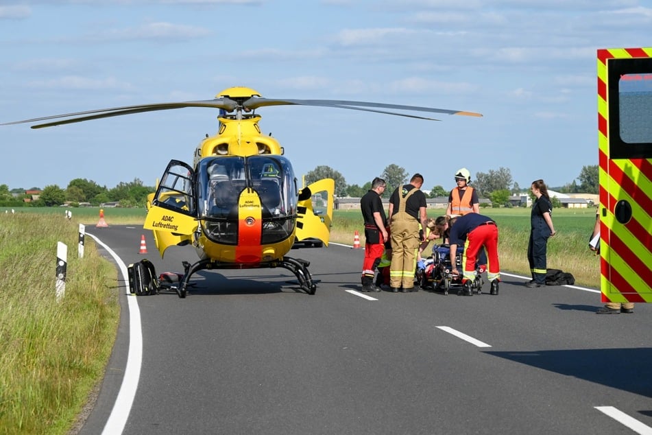 Der Biker wurde in eine Klinik geflogen.